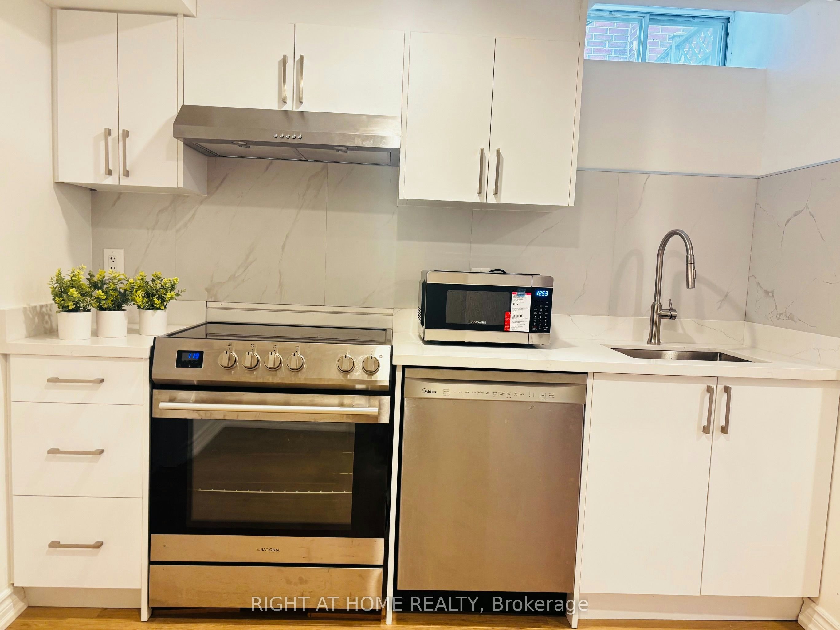 Basement-1220 Grandview Drive, Oakville, ON, L6H 4Z1 - 6
