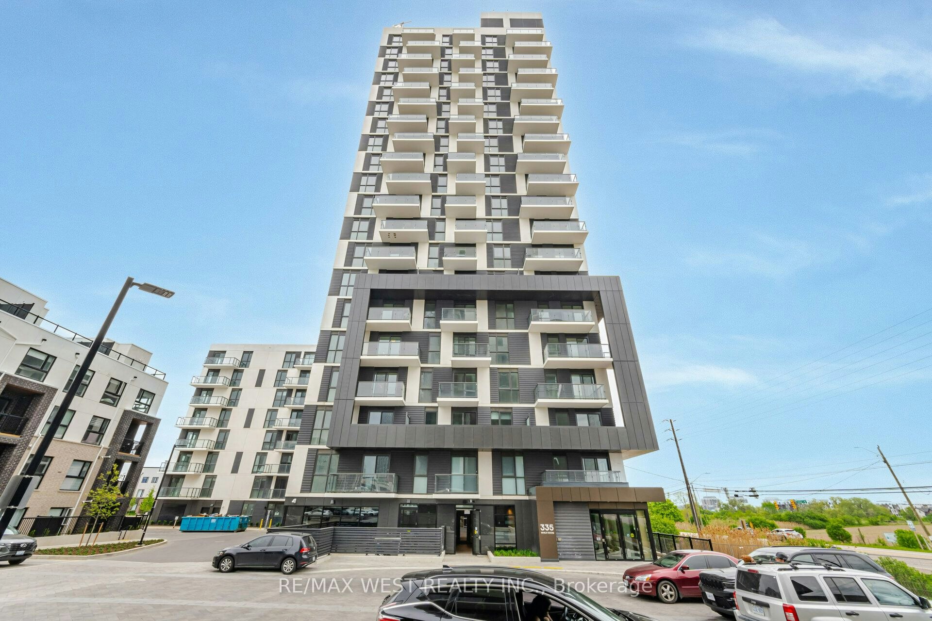 714-335 Wheat Boom Drive, Oakville, ON, L6H 7X4