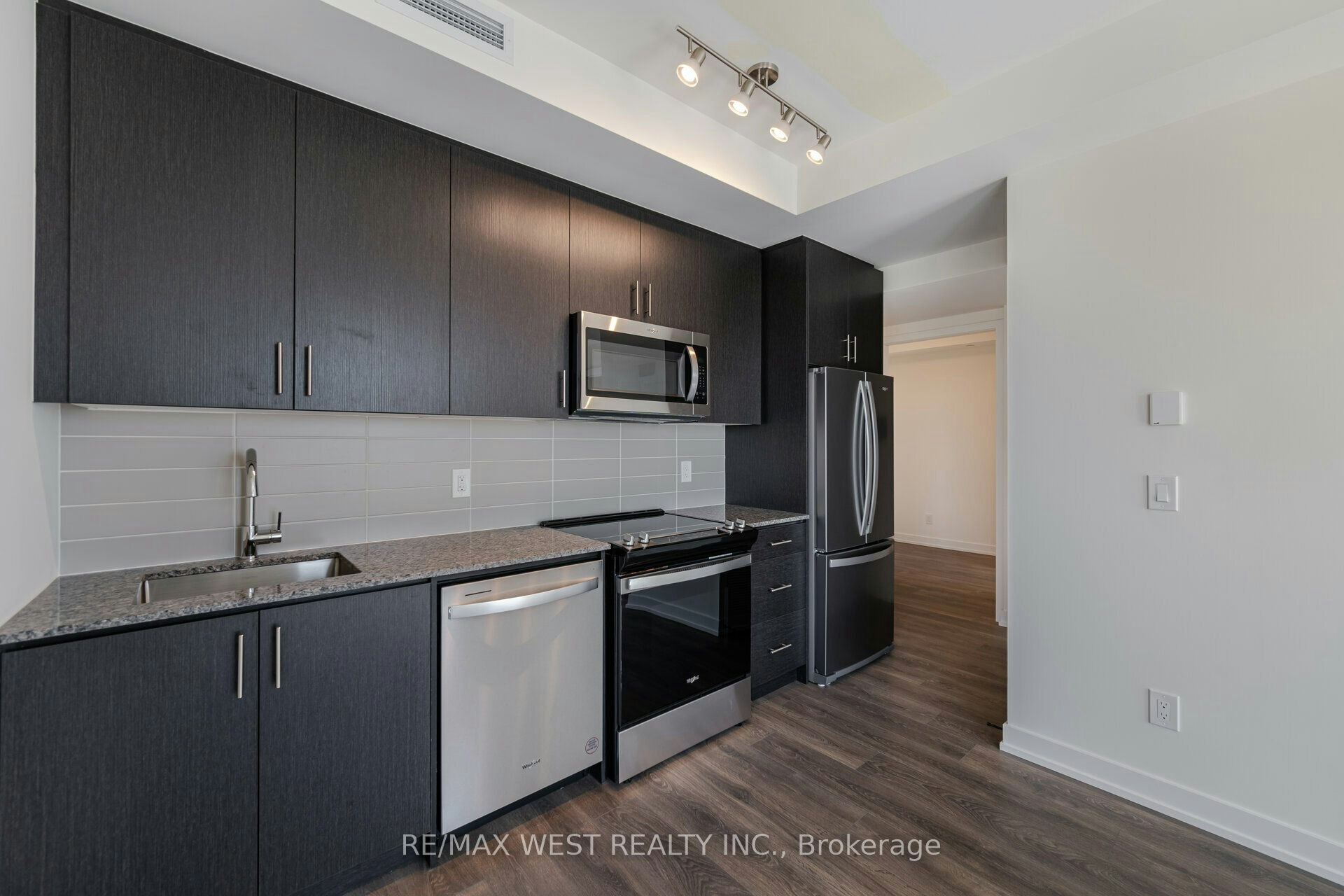 714-335 Wheat Boom Drive, Oakville, ON, L6H 7X4 - 15