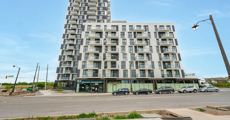 714-335 Wheat Boom Drive, Oakville, ON, L6H 7X4 - 2