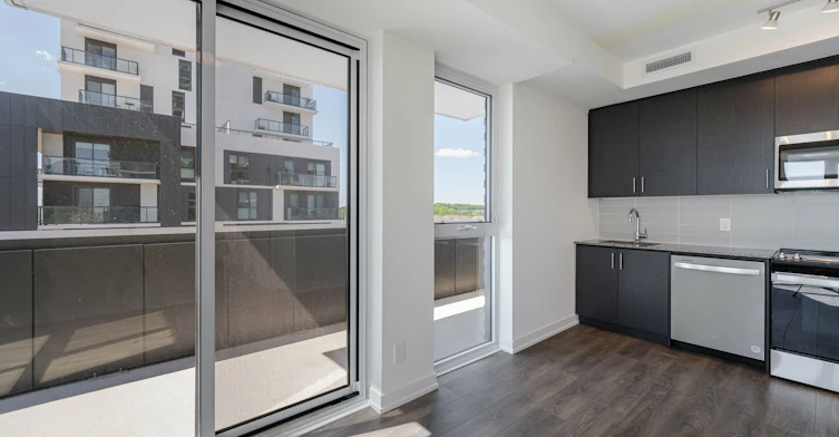 714-335 Wheat Boom Drive, Oakville, ON, L6H 7X4 - 17