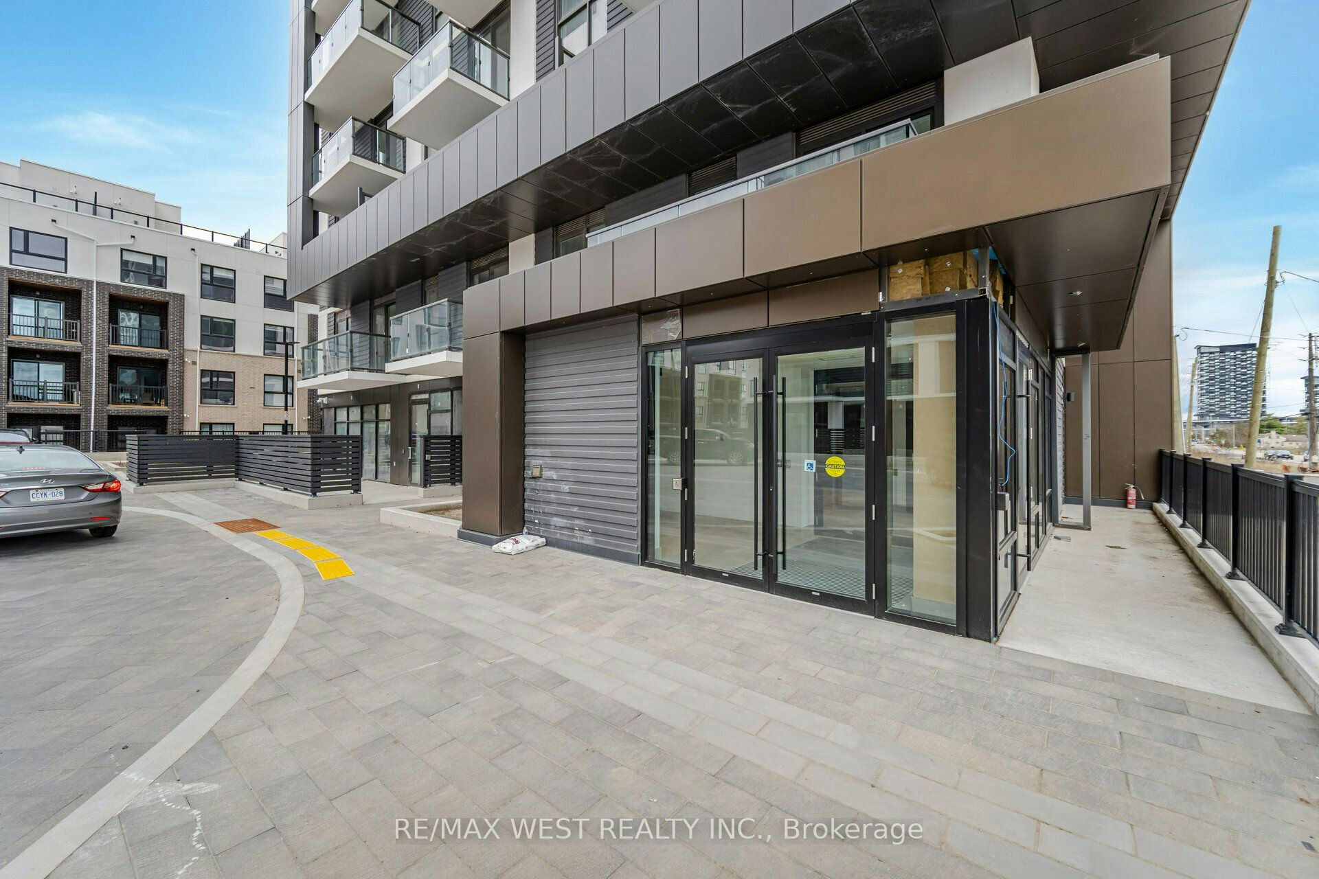 714-335 Wheat Boom Drive, Oakville, ON, L6H 7X4 - 3