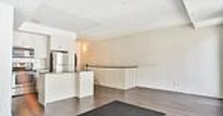 Th 4-70 Eastwood Park Gardens, Toronto, ON, M8W 0B2 - 4