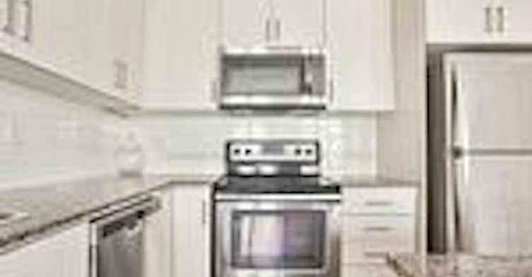 Th 4-70 Eastwood Park Gardens, Toronto, ON, M8W 0B2 - 5