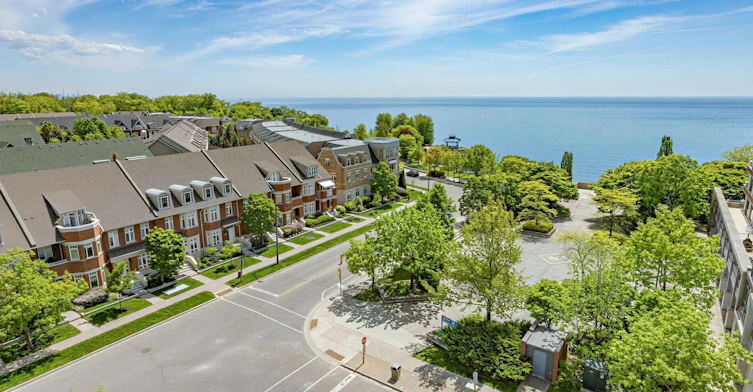 304-80 Port Street E, Mississauga, ON, L5G 4V6 - 28