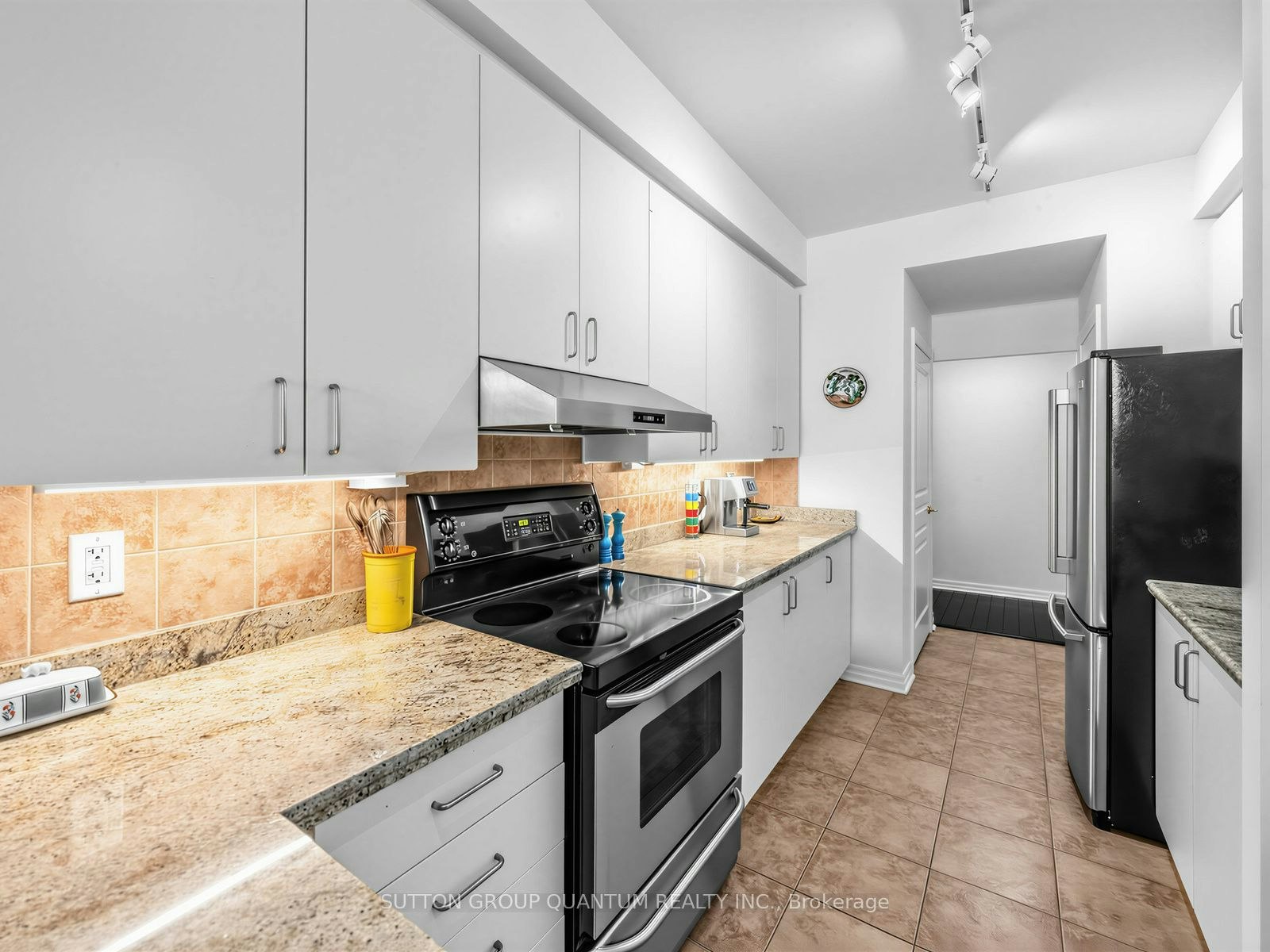 304-80 Port Street E, Mississauga, ON, L5G 4V6 - 13