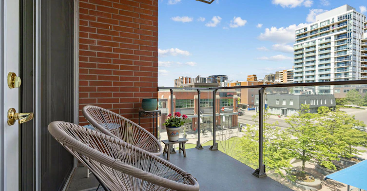 304-80 Port Street E, Mississauga, ON, L5G 4V6 - 23