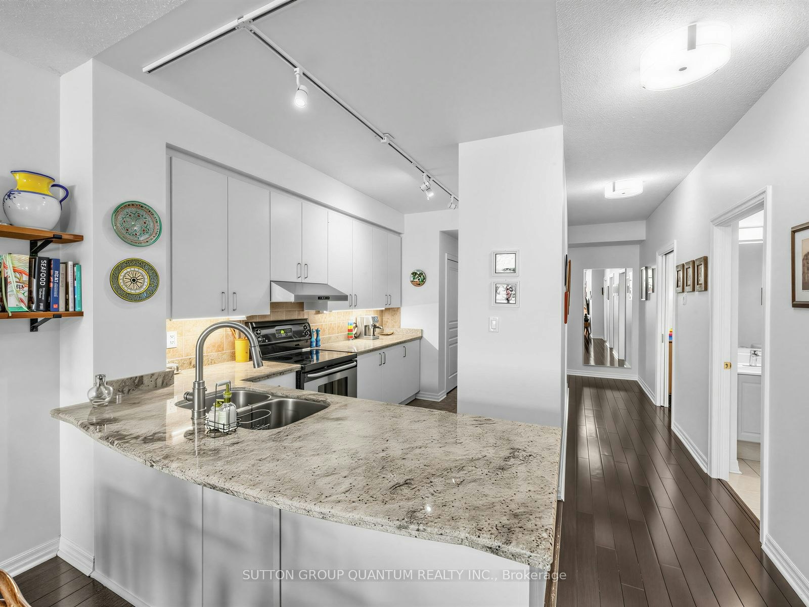 304-80 Port Street E, Mississauga, ON, L5G 4V6 - 11