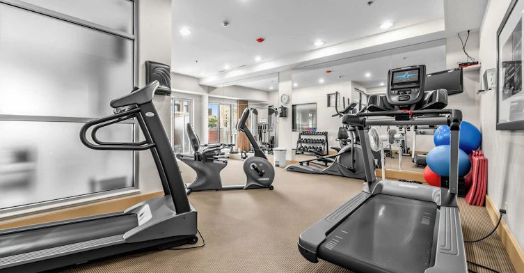 304-80 Port Street E, Mississauga, ON, L5G 4V6 - 26