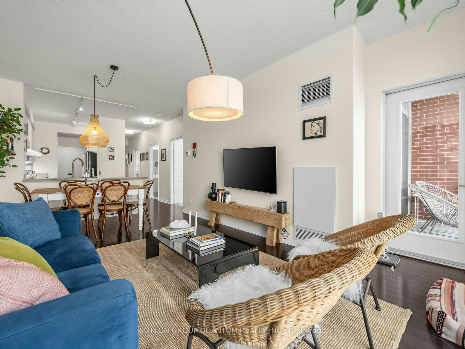 304-80 Port Street E, Mississauga, ON, L5G 4V6 - 8