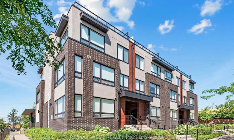 303-1150 Briar Hill Avenue