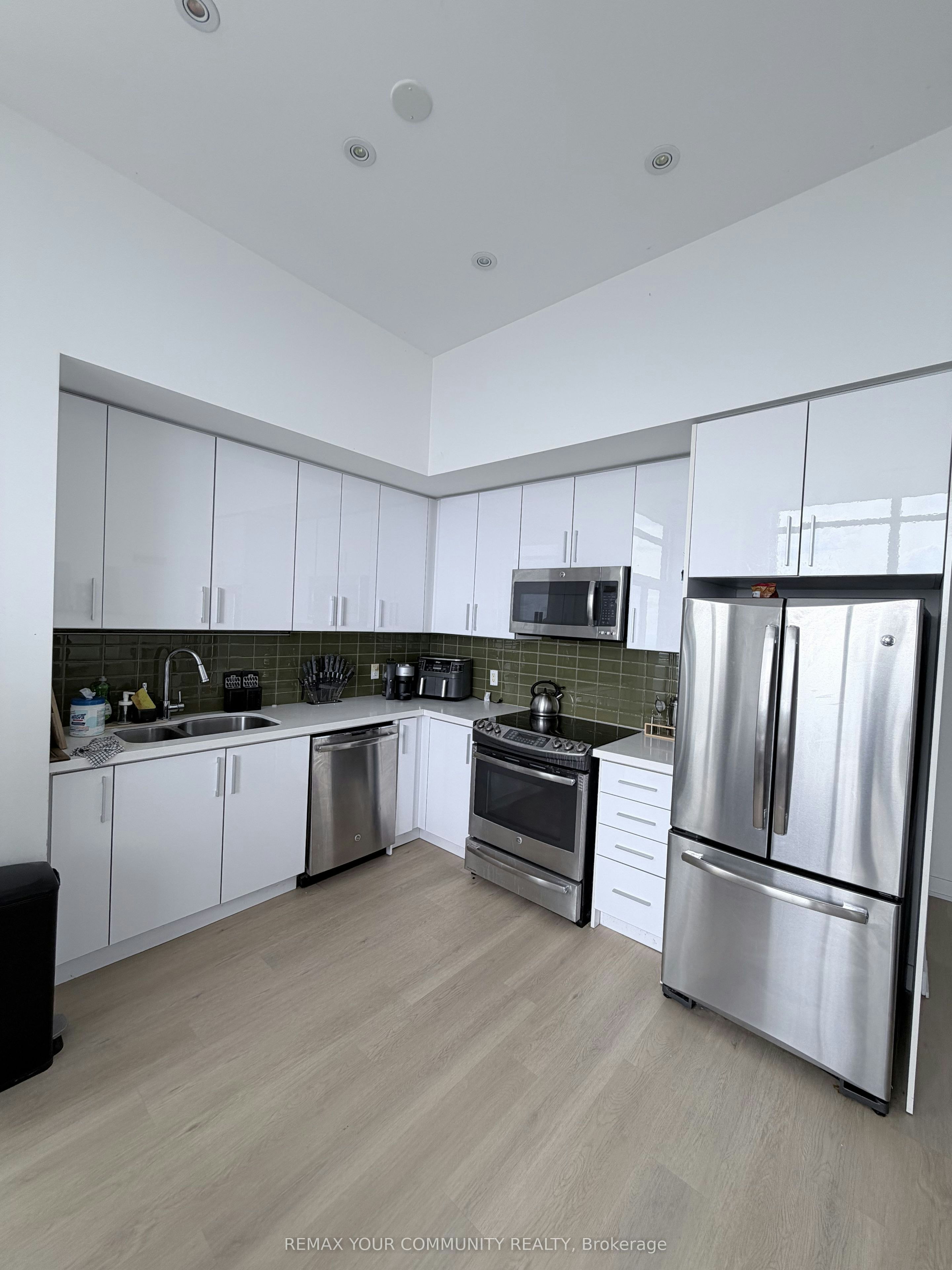 PH2-2220 Lakeshore Boulevard, Toronto, ON, M8V 0C1 - 6