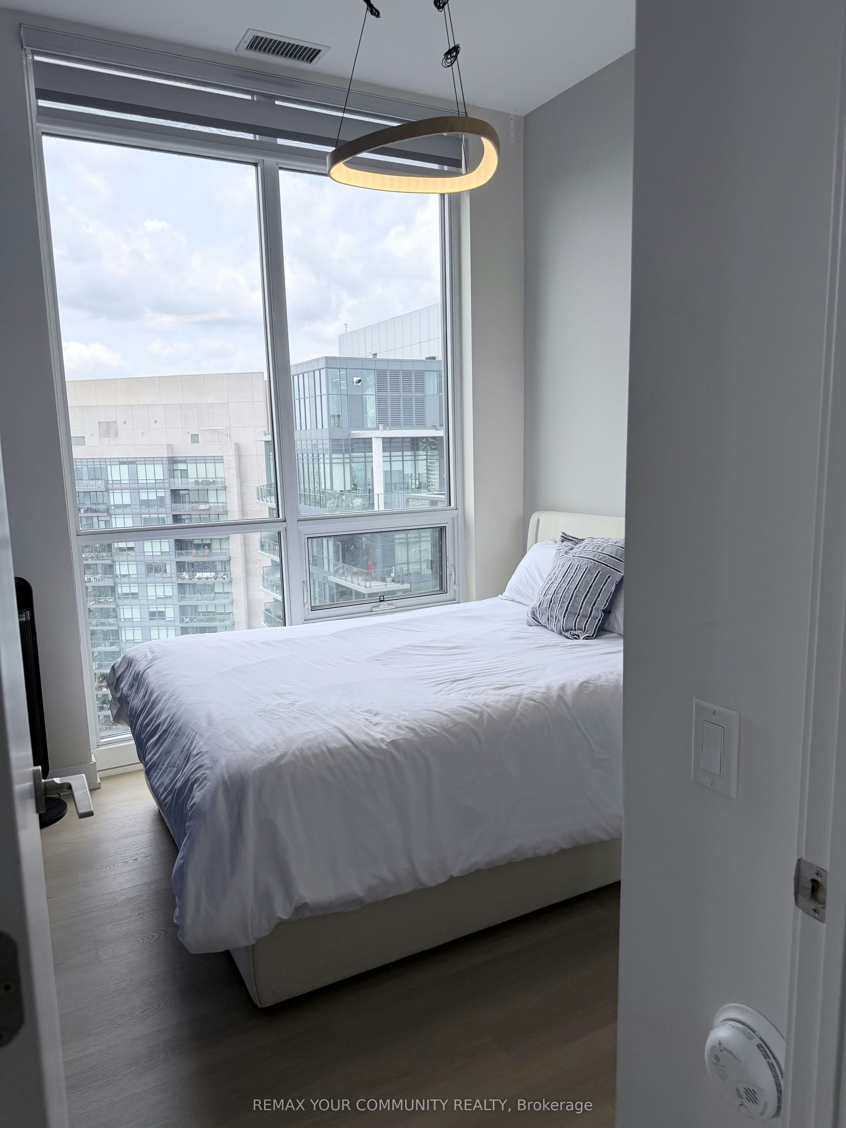 PH2-2220 Lakeshore Boulevard, Toronto, ON, M8V 0C1 - 11