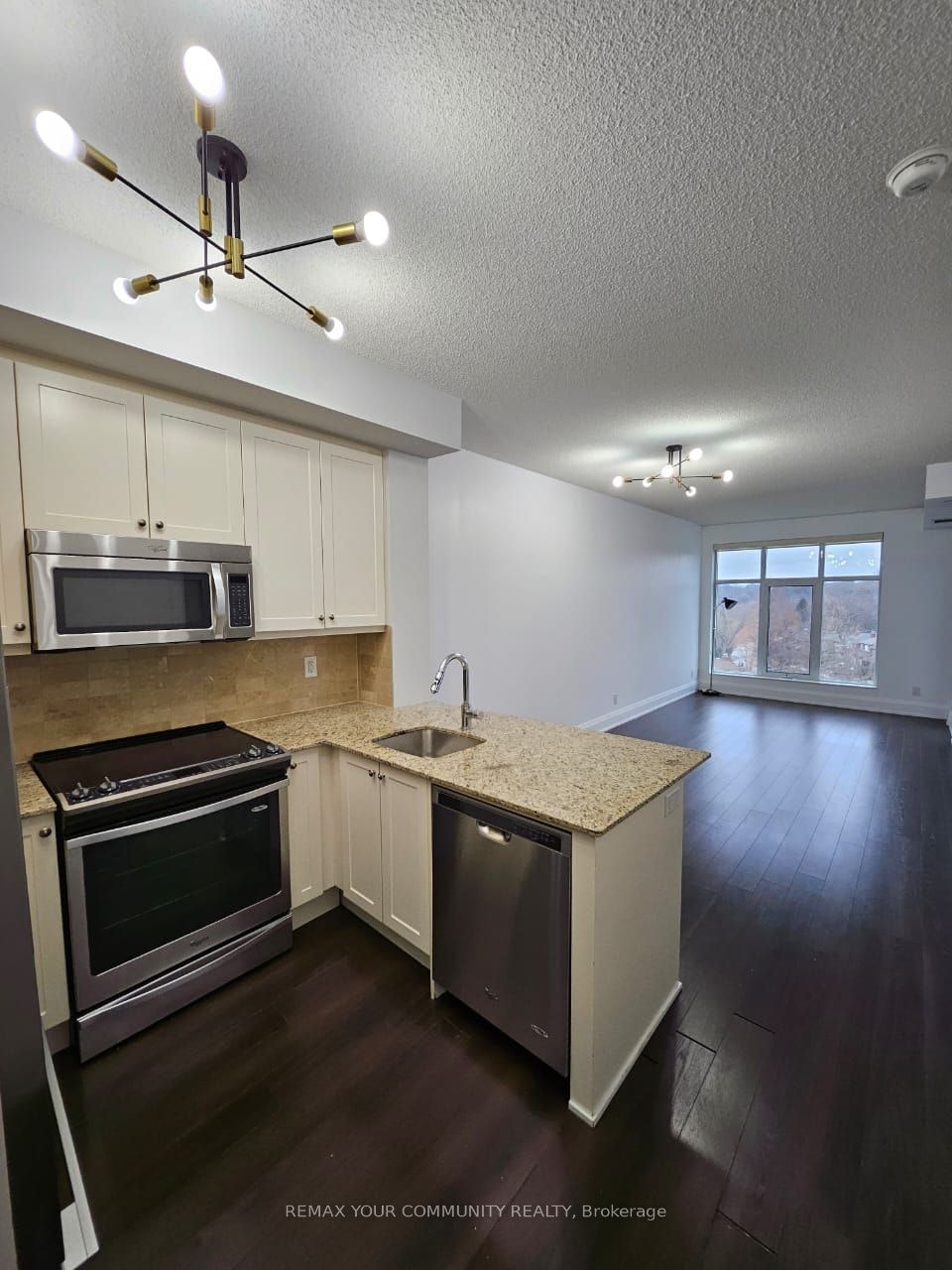 423-2 Old Mill Drive, Toronto, ON, M6S 0A2 - 11
