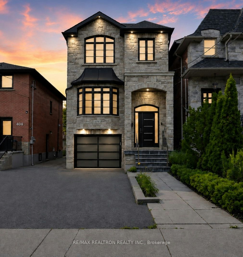 402 Glen Park Avenue, Toronto, ON, M6B 2E5