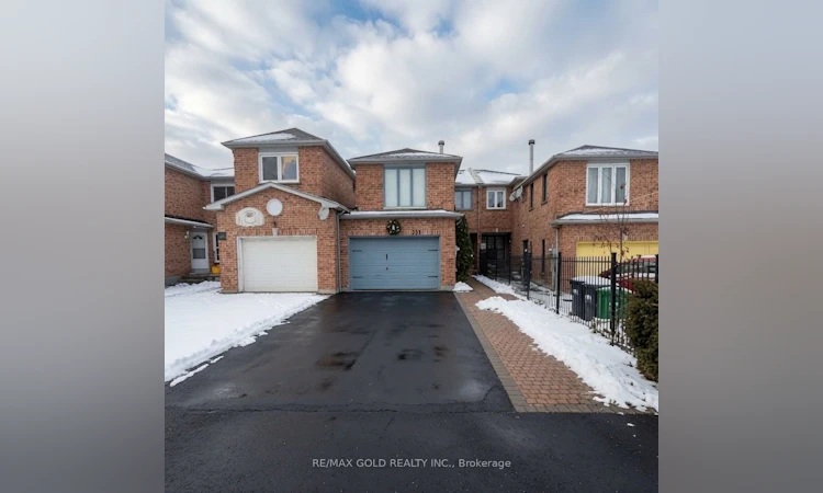 711 Ashprior Avenue