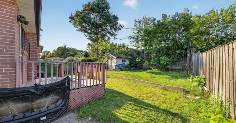 Upper-204 Taysham Crescent, Toronto, ON, M9V 1X7 - 12