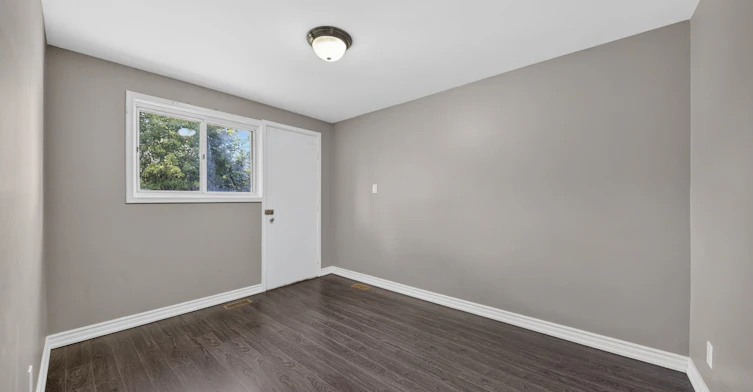 Upper-204 Taysham Crescent, Toronto, ON, M9V 1X7 - 10
