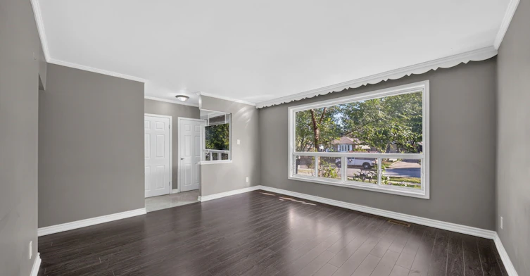 Upper-204 Taysham Crescent, Toronto, ON, M9V 1X7 - 5