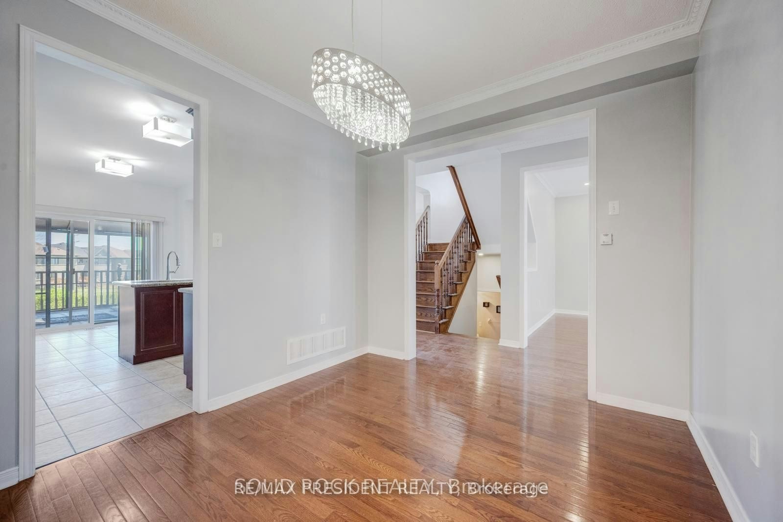 15 Roundstone Drive, Brampton, ON, L6X 0K7 - 4