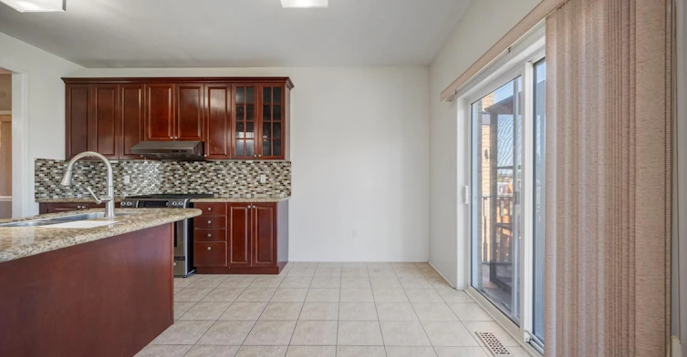 15 Roundstone Drive, Brampton, ON, L6X 0K7 - 12