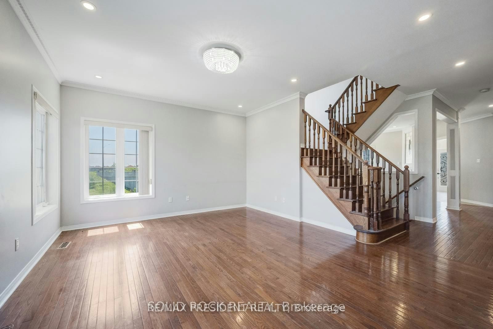 15 Roundstone Drive, Brampton, ON, L6X 0K7 - 5