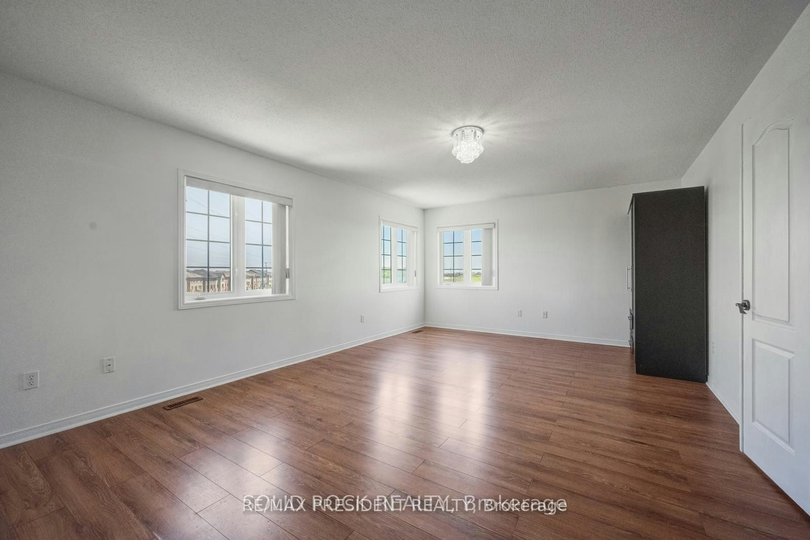 15 Roundstone Drive, Brampton, ON, L6X 0K7 - 14