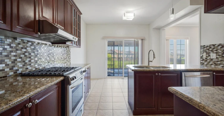 15 Roundstone Drive, Brampton, ON, L6X 0K7 - 11