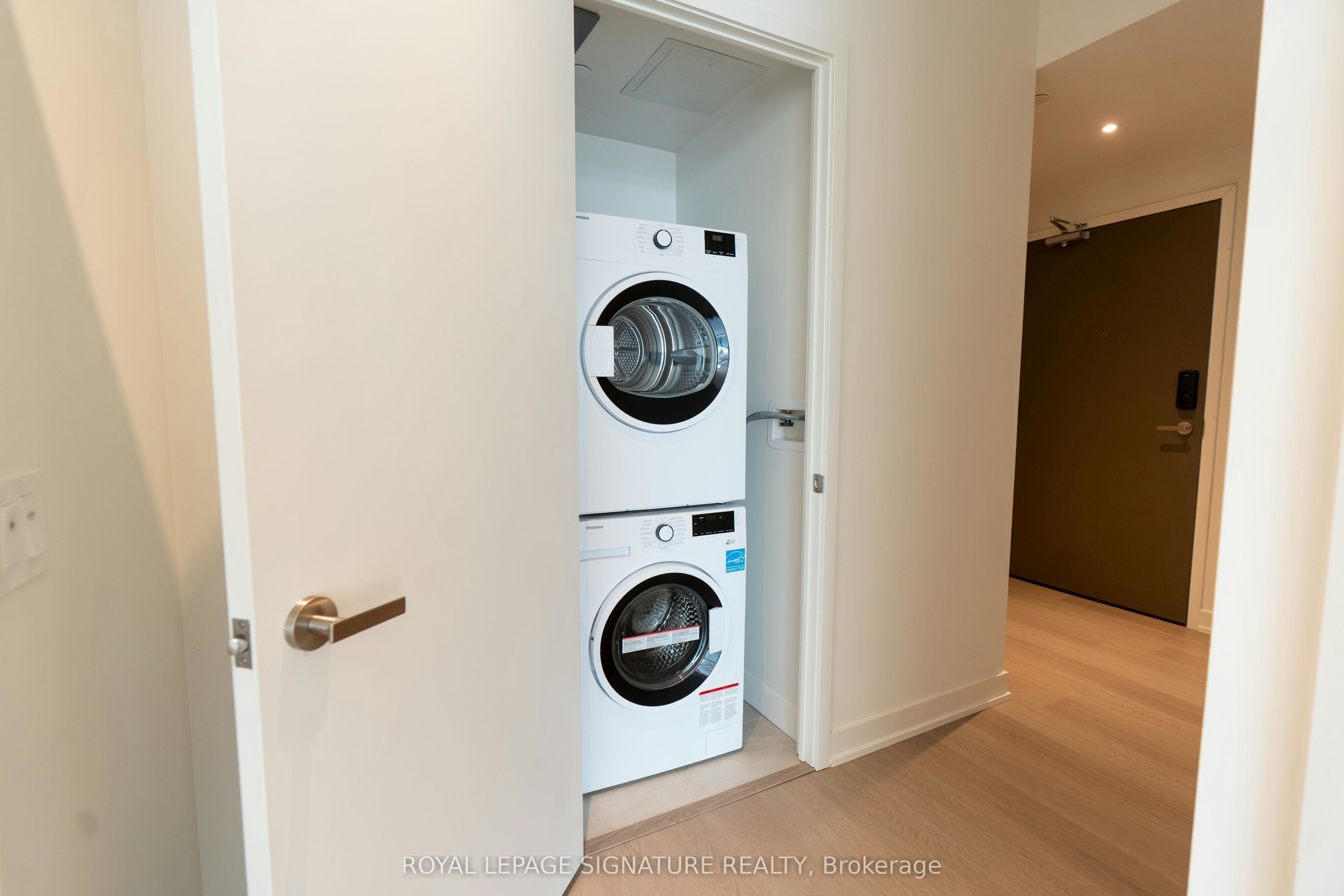 4312-448 Burnhamthorpe Road W, Mississauga, ON, L5B 0R4 - 3