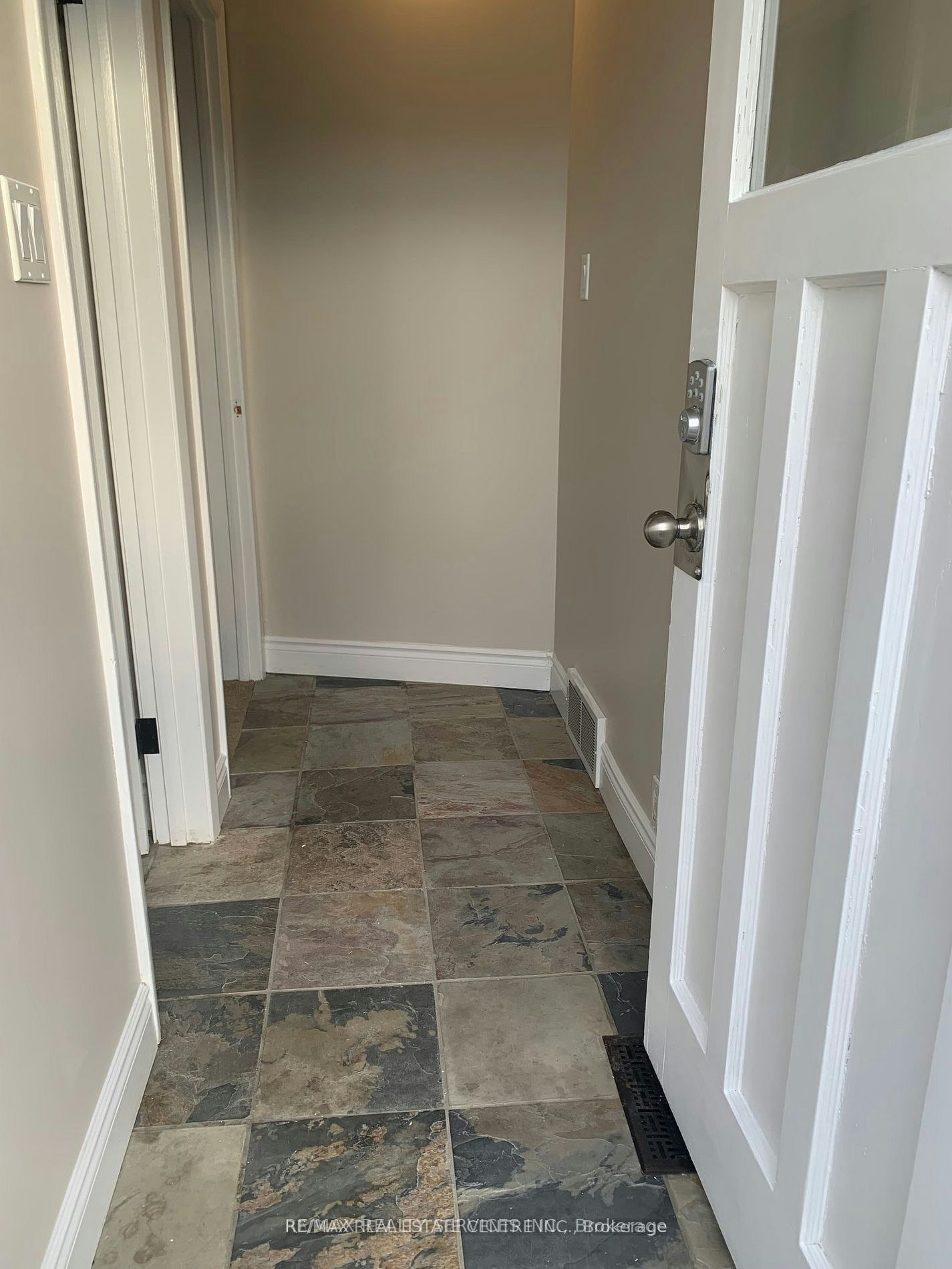 LOWER-166 Bartley Bull Parkway, Brampton, ON, L6W 2K3 - 15