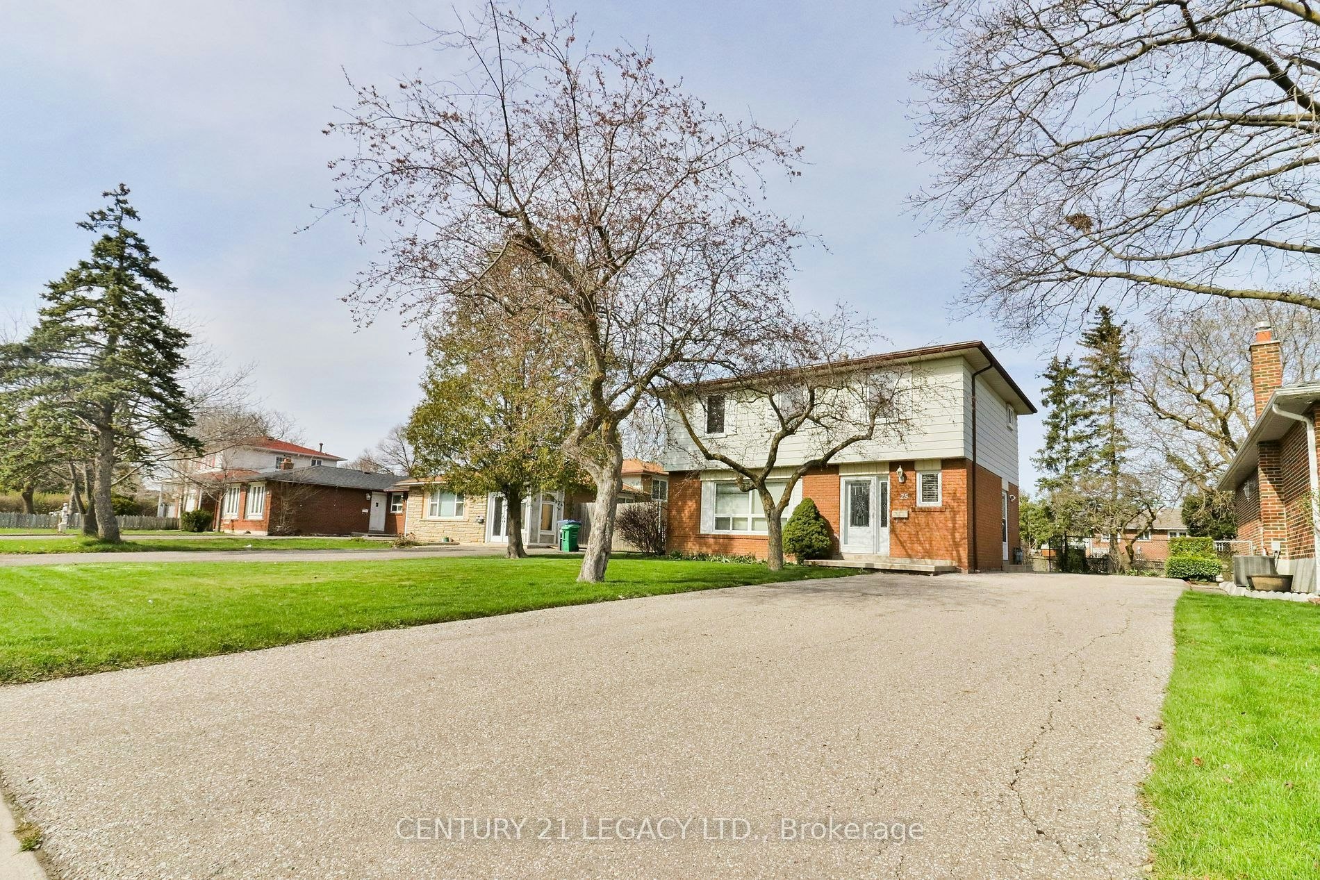 (Upper)-25 Edenborough Drive, Brampton, ON, L6T 3A2
