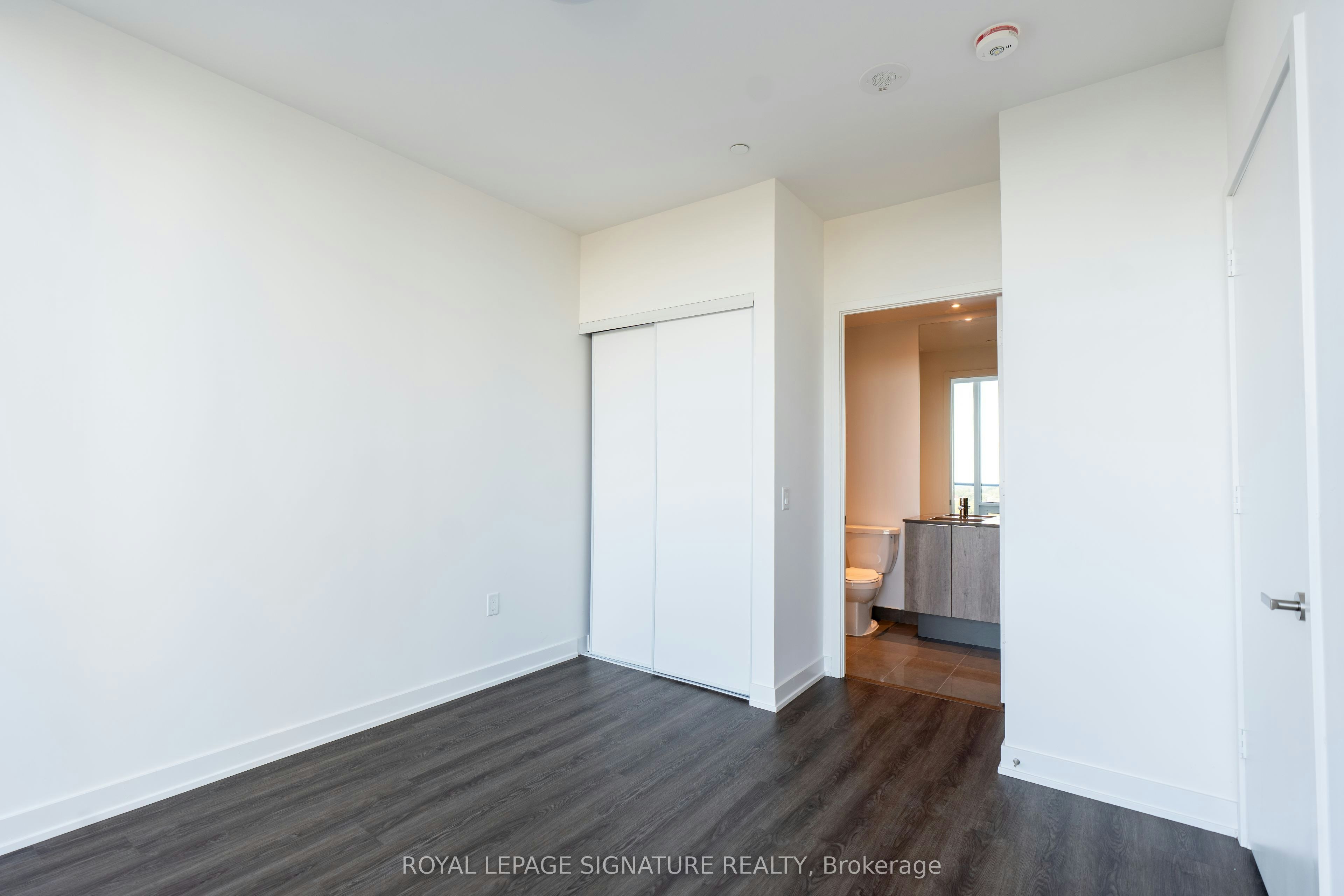 612-448 Burnhamthorpe Road W, Mississauga, ON, L5B 0R4 - 18