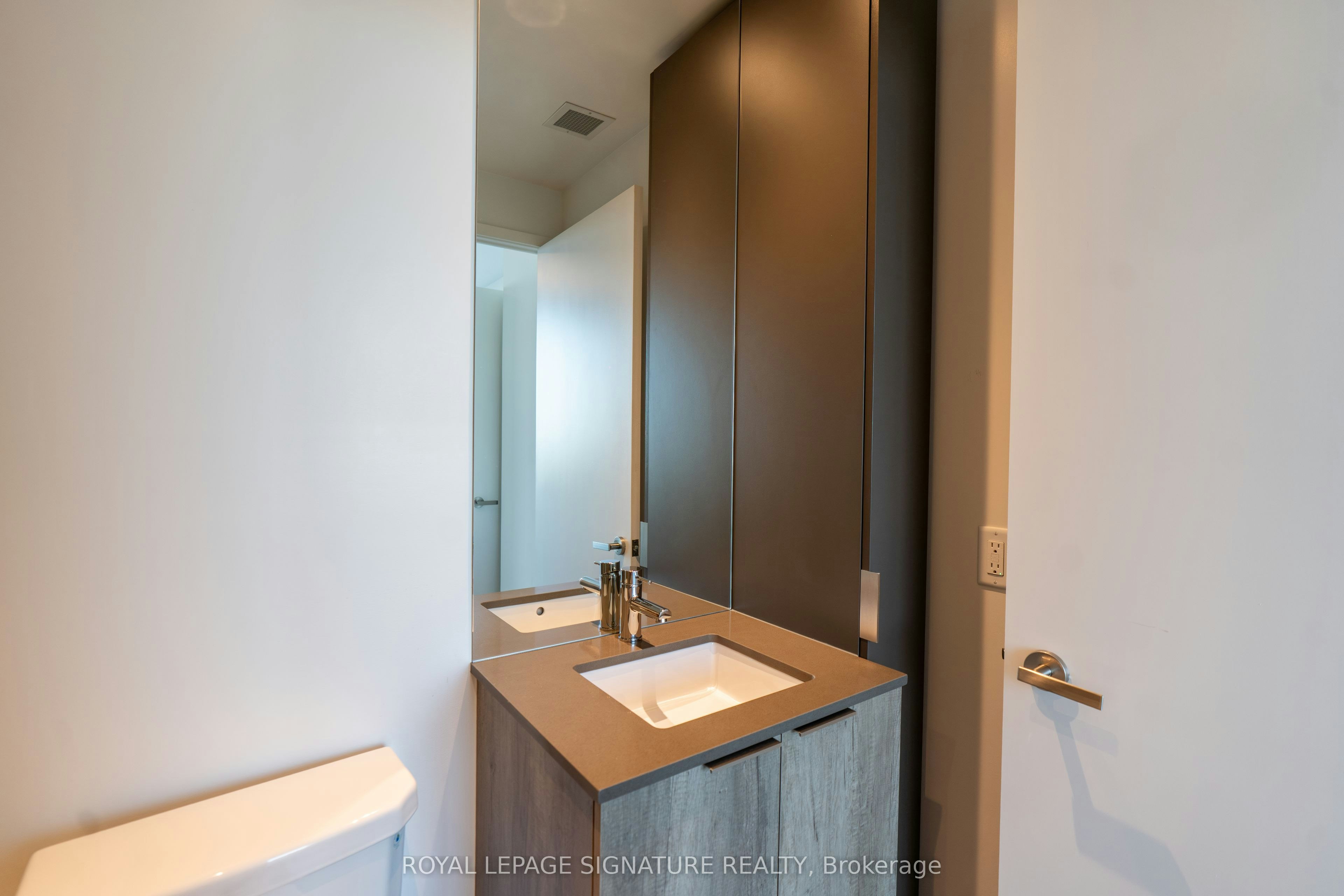 612-448 Burnhamthorpe Road W, Mississauga, ON, L5B 0R4 - 12