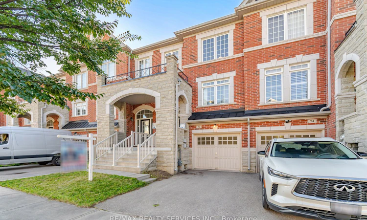 72 Rockman Crescent