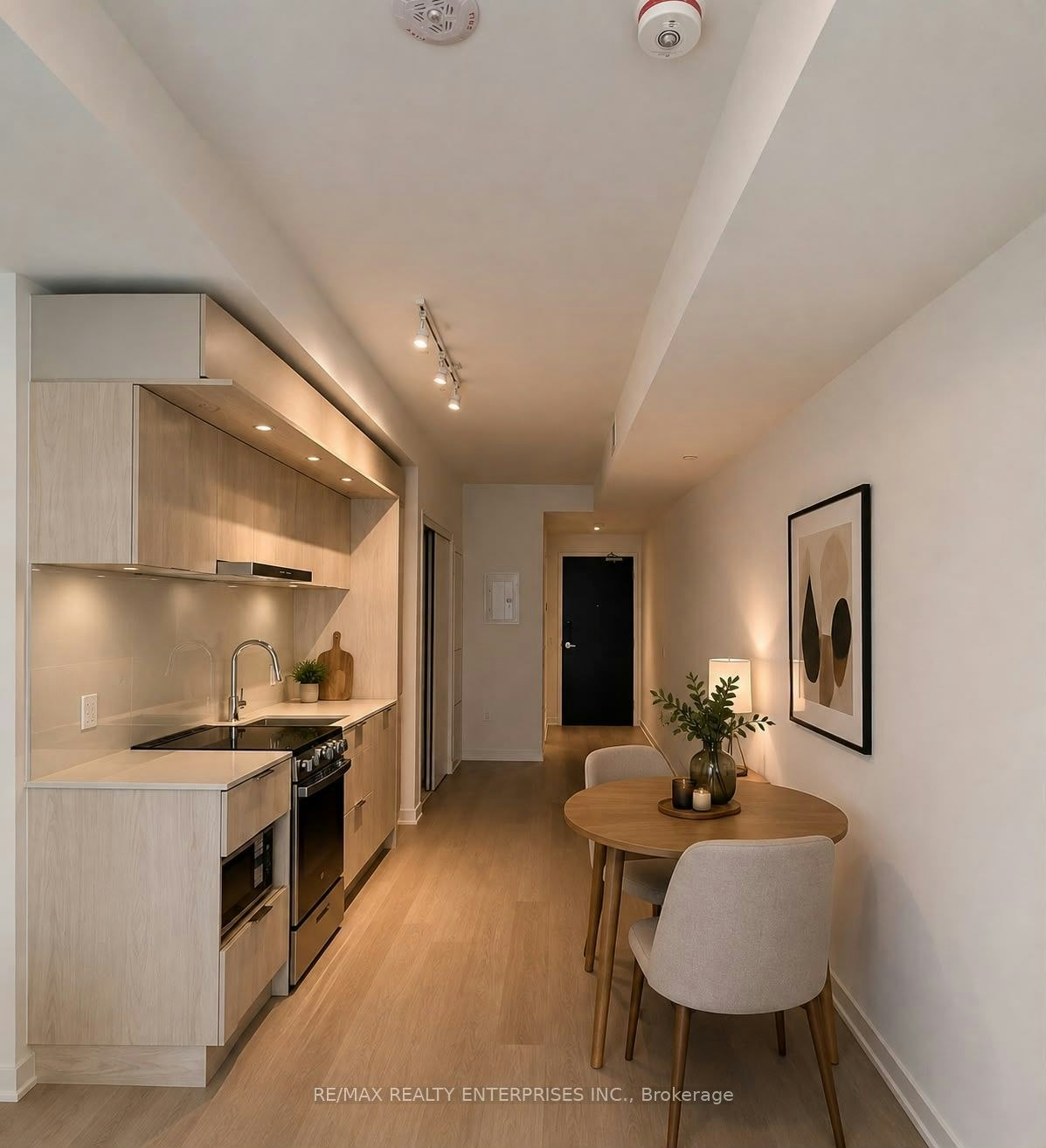325-448 Burnhamthorpe Road W, Mississauga, ON, L5B 0R4 - 9