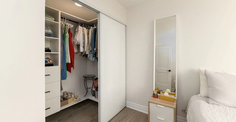 853-24 Southport Street, Toronto, ON, M6S 4Z1 - 15