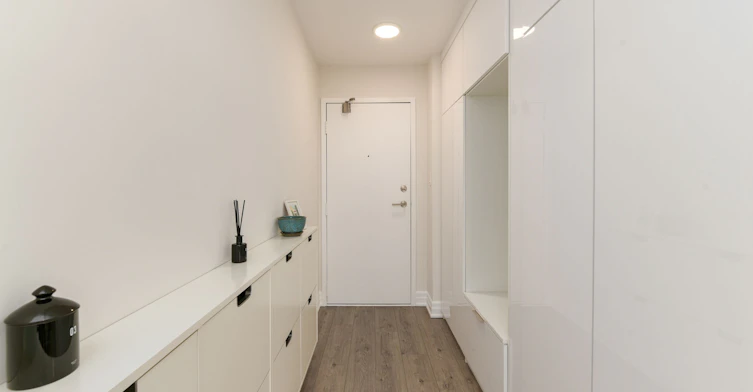 853-24 Southport Street, Toronto, ON, M6S 4Z1 - 3