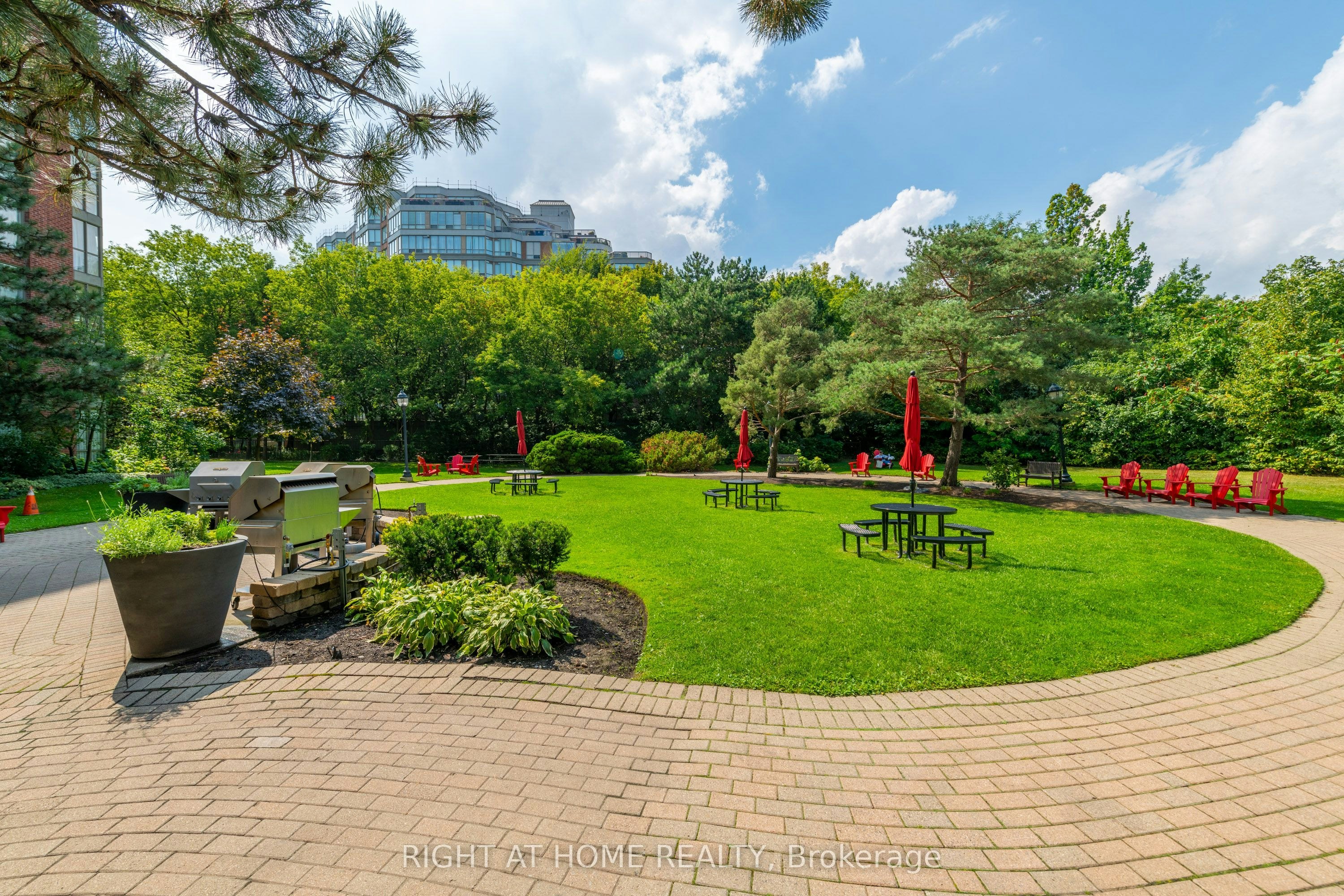 853-24 Southport Street, Toronto, ON, M6S 4Z1 - 22