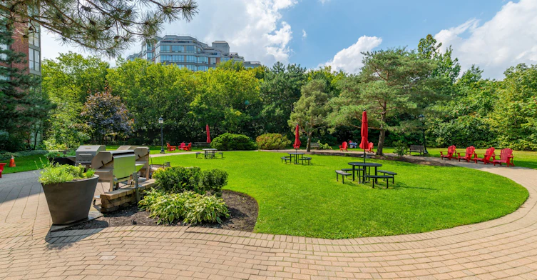 853-24 Southport Street, Toronto, ON, M6S 4Z1 - 22
