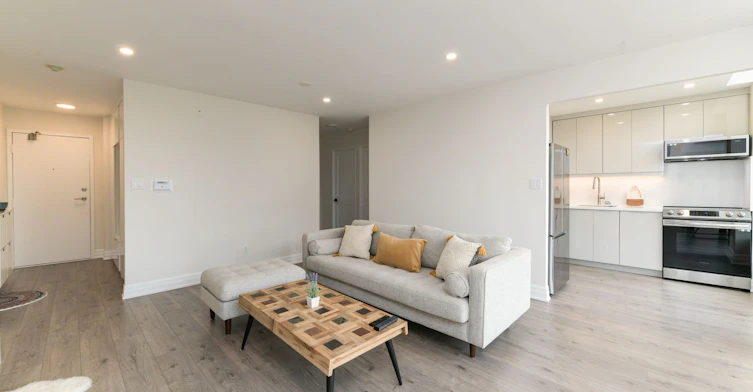 853-24 Southport Street, Toronto, ON, M6S 4Z1 - 7