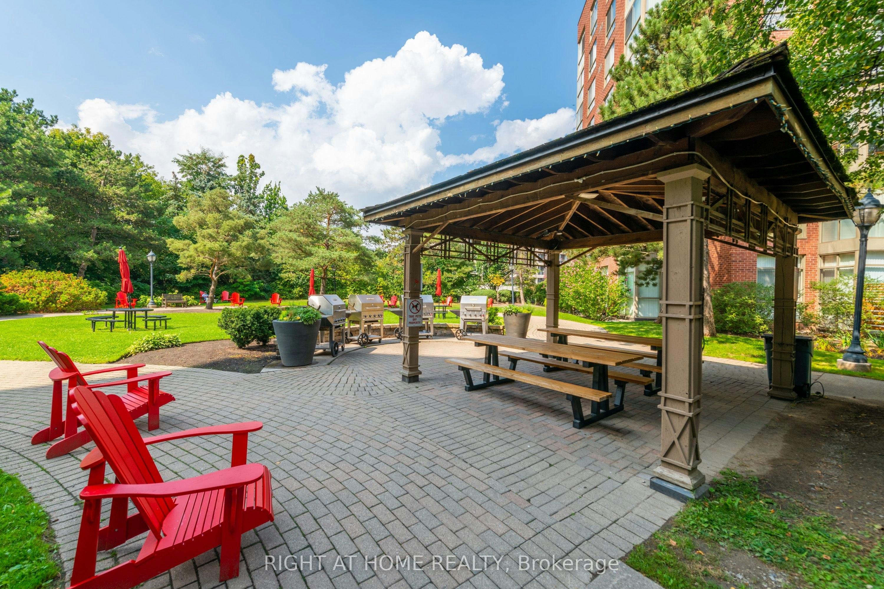 853-24 Southport Street, Toronto, ON, M6S 4Z1 - 21