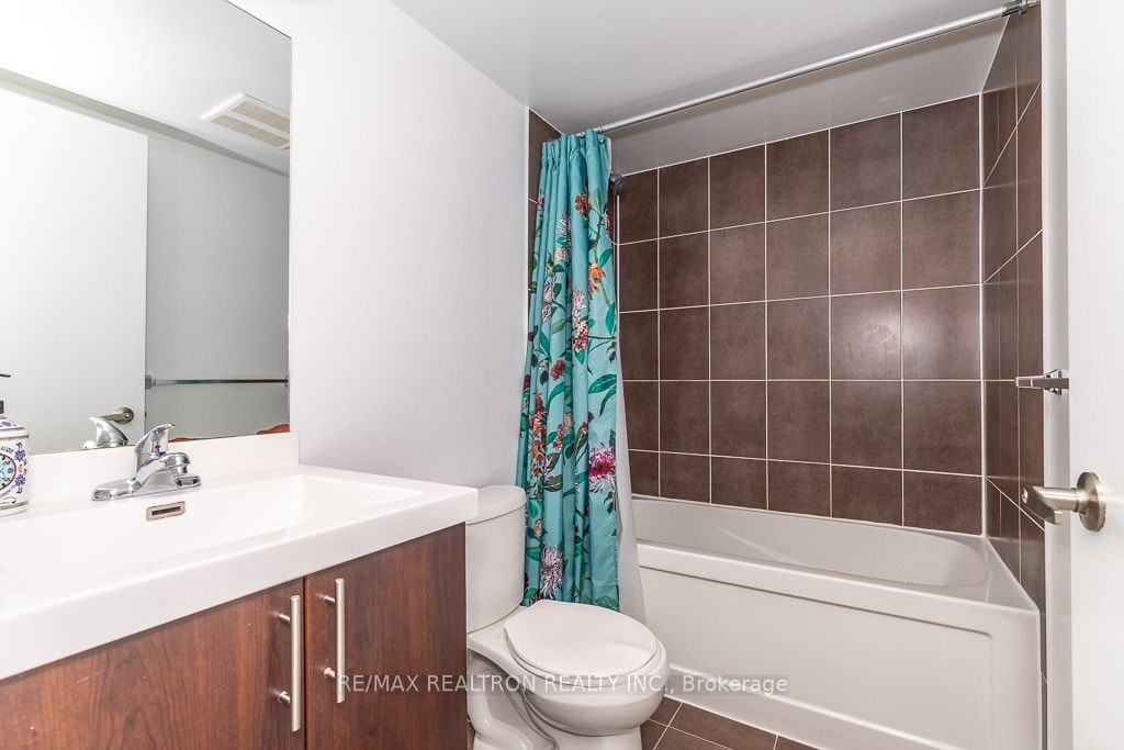 811-1420 Dupont Street, Toronto, ON, M6H 0B6 - 2