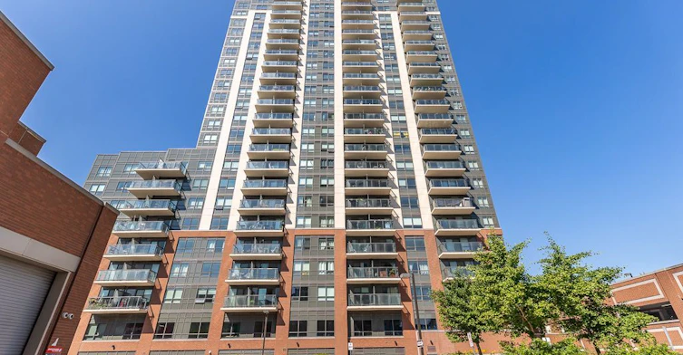 811-1420 Dupont Street, Toronto, ON, M6H 0B6