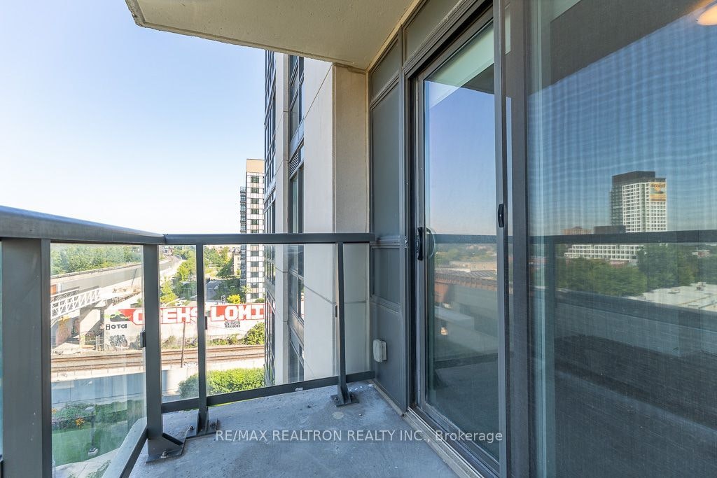 811-1420 Dupont Street, Toronto, ON, M6H 0B6 - 12