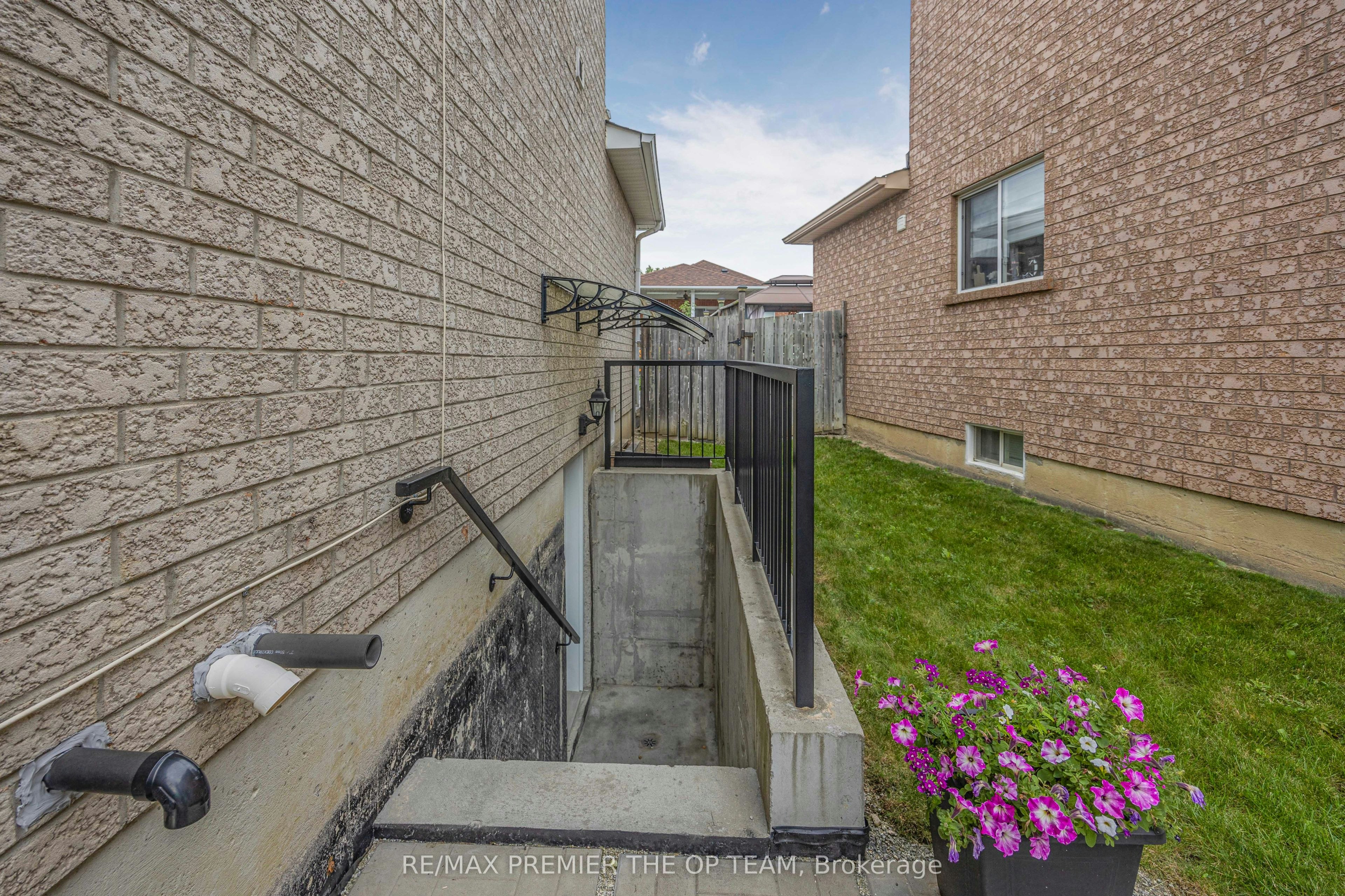 Lower-223 Landsbridge Street, Caledon, ON, L7E 2J6 - 13