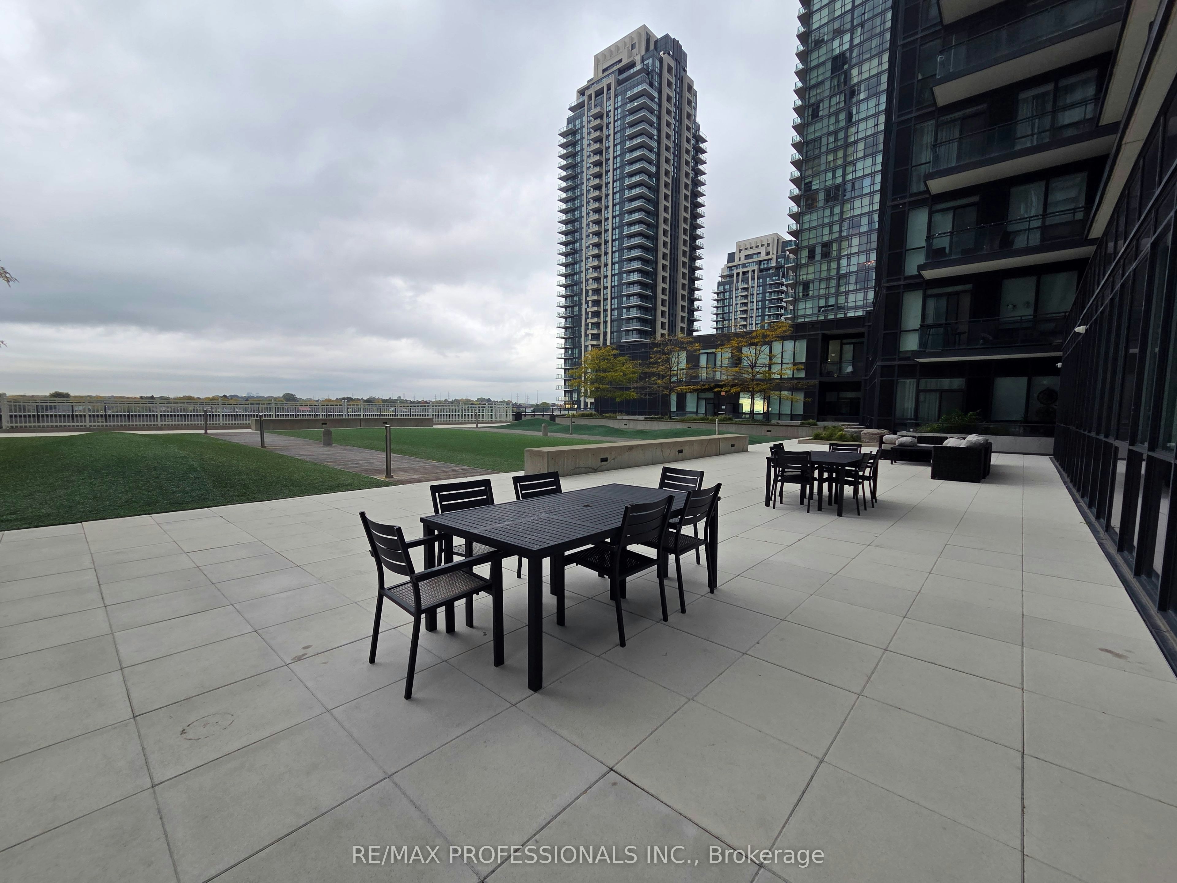4509-4011 Brickstone Mews, Mississauga, ON, L5B 0J7 - 10
