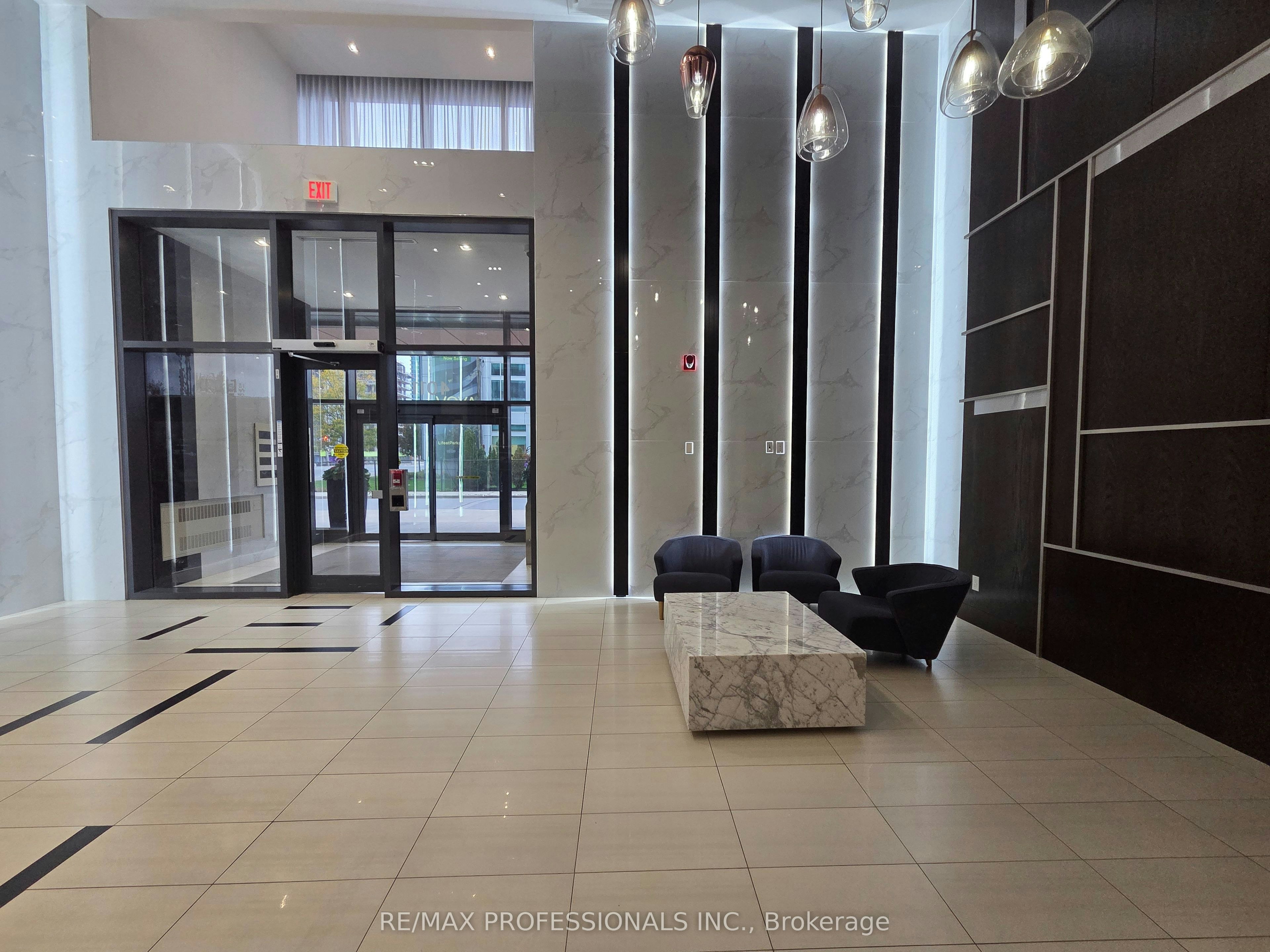 4509-4011 Brickstone Mews, Mississauga, ON, L5B 0J7 - 3
