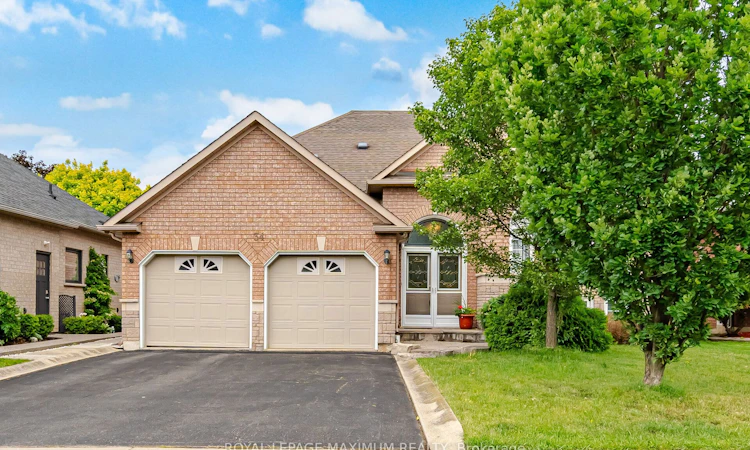 34 Kirkwood Crescent