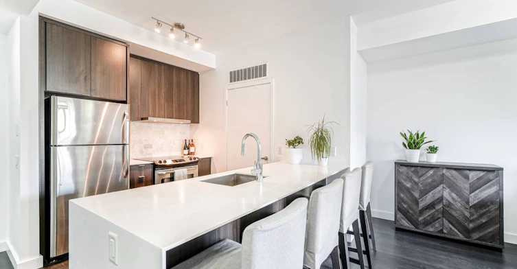 207-5005 Harvard Road, Mississauga, ON, L5M 0W5 - 14