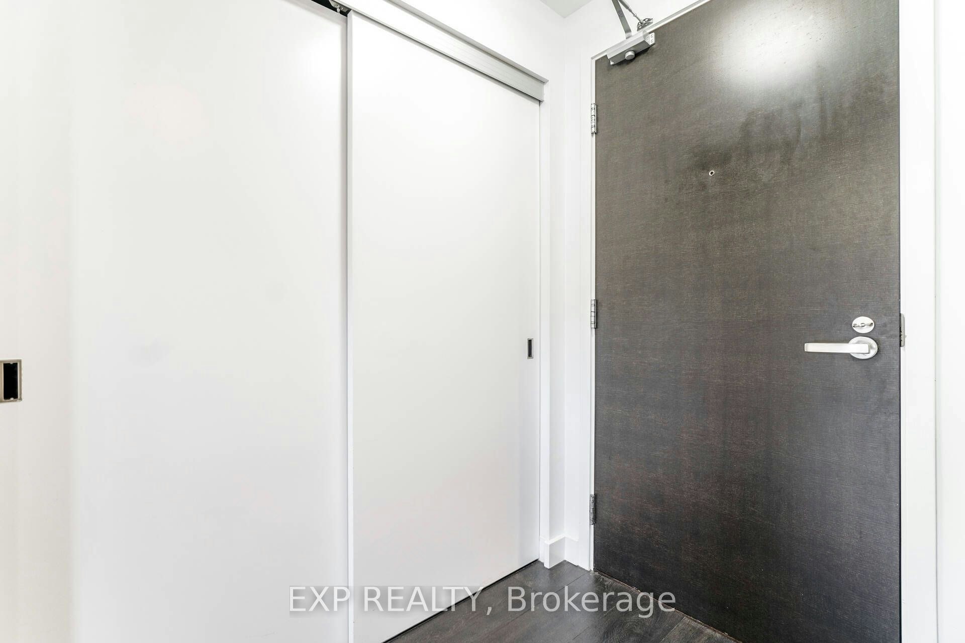 207-5005 Harvard Road, Mississauga, ON, L5M 0W5 - 7